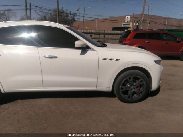 ZN661XUS2HX228160 Maserati Levante