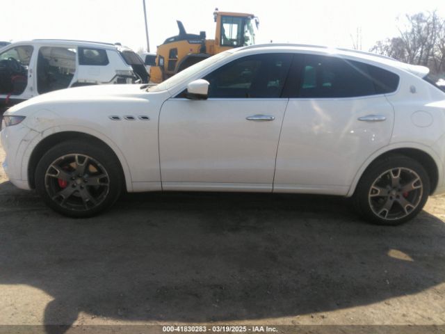 ZN661XUS2HX228160 Maserati Levante