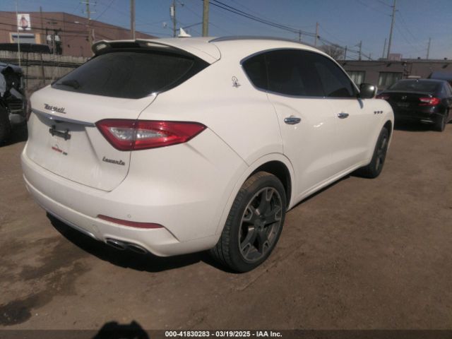 ZN661XUS2HX228160 Maserati Levante