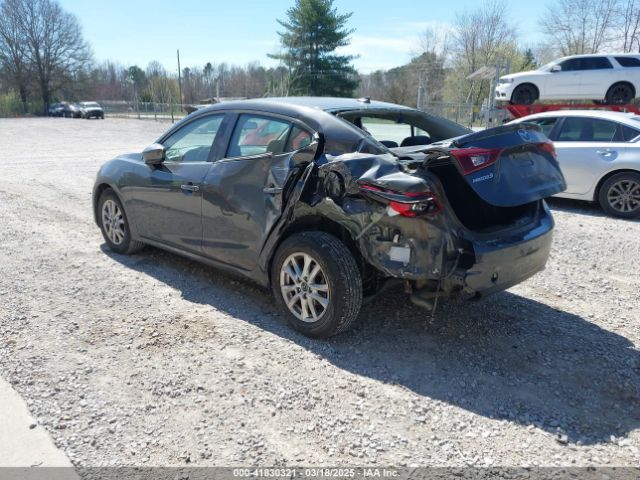 JM1BM1W70F1231023 Mazda Mazda3 I Grand Touring