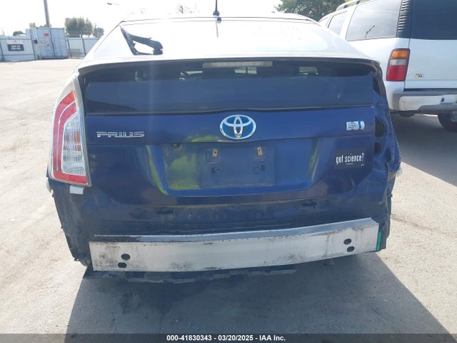 Toyota Prius Two 2015 JTDKN3DU3F0421647 Image 19
