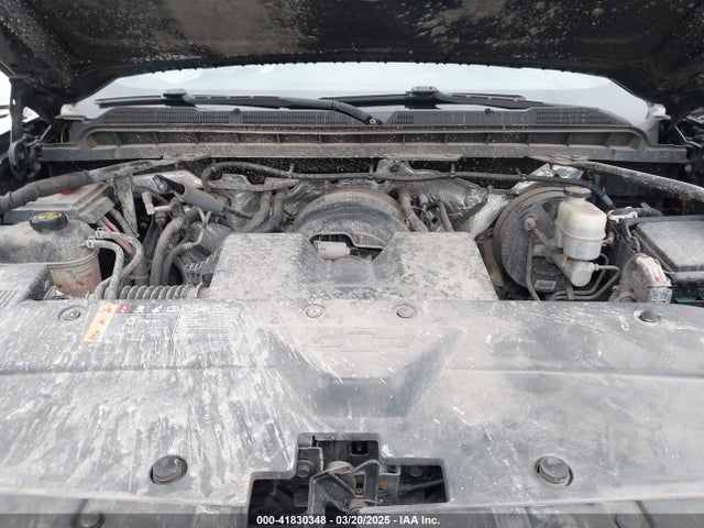 1GCVKREH4JZ186528 Chevrolet Silverado 1500 1lt