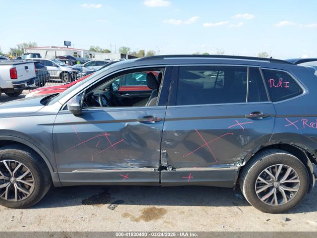 3VV3B7AXXLM137641 Volkswagen Tiguan 2.0t Se/2.0t Se R-line Black/2.0t Sel
