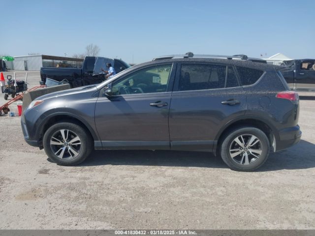JTMWFREV2HJ701467 Toyota Rav4 Xle