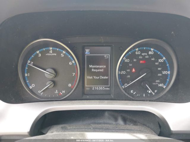 JTMWFREV2HJ701467 Toyota Rav4 Xle