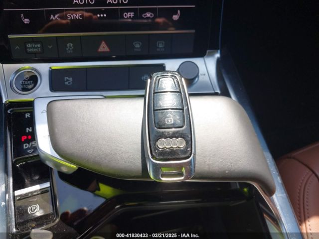 WA1AAAGE4NB020119 Audi E-tron Premium Quattro