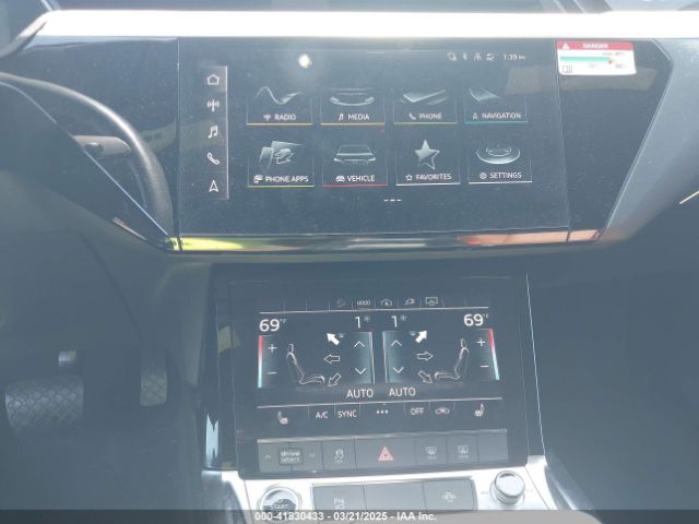 WA1AAAGE4NB020119 Audi E-tron Premium Quattro