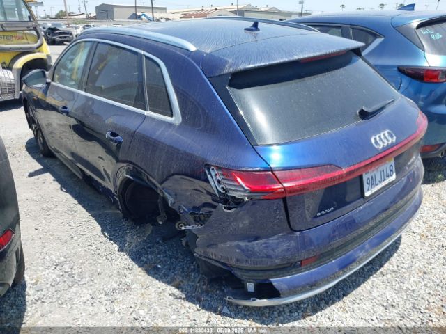 WA1AAAGE4NB020119 Audi E-tron Premium Quattro