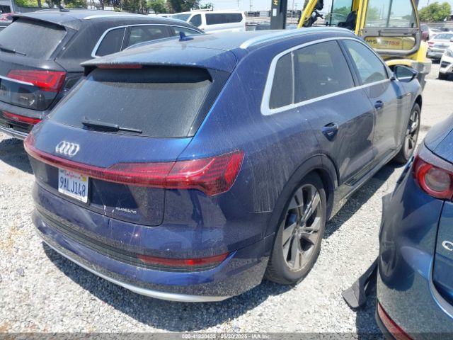 WA1AAAGE4NB020119 Audi E-tron Premium Quattro