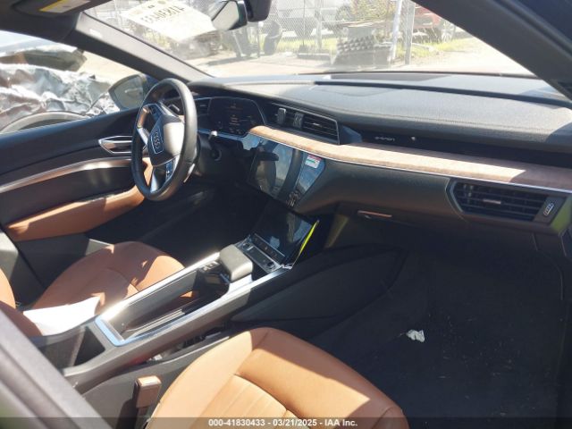 WA1AAAGE4NB020119 Audi E-tron Premium Quattro
