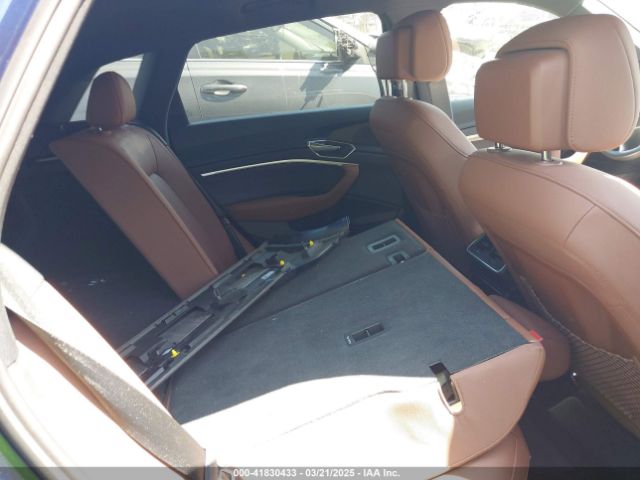 WA1AAAGE4NB020119 Audi E-tron Premium Quattro