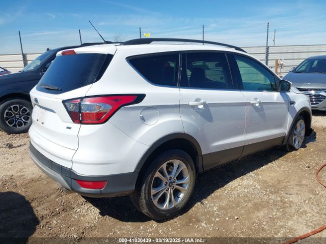1FMCU0GD7JUA47722 Ford ESCAPE SE