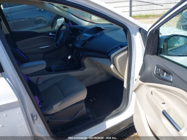 1FMCU0GD7JUA47722 Ford ESCAPE SE
