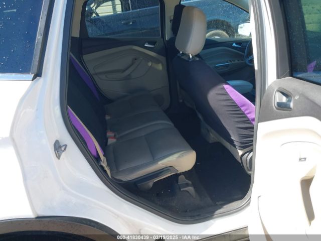 1FMCU0GD7JUA47722 Ford ESCAPE SE