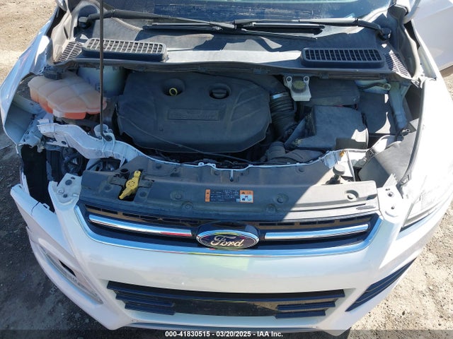 1FMCU0J92FUA61460 Ford Escape Titanium