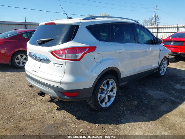 1FMCU0J92FUA61460 Ford Escape Titanium