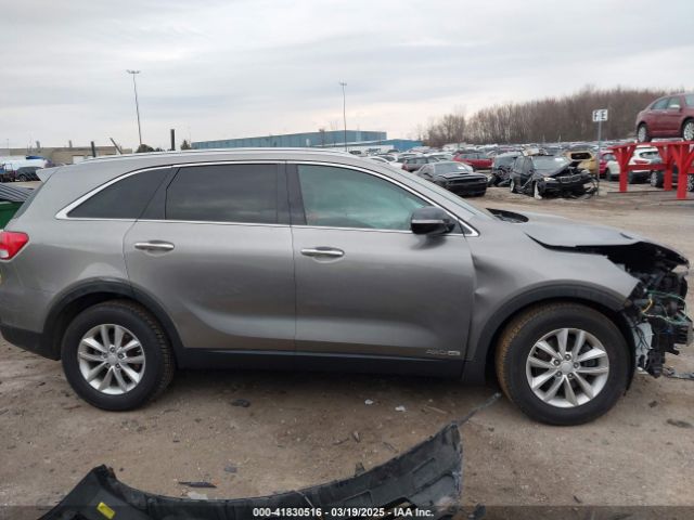 5XYPGDA56HG212550 KIA Sorento 3.3l Lx
