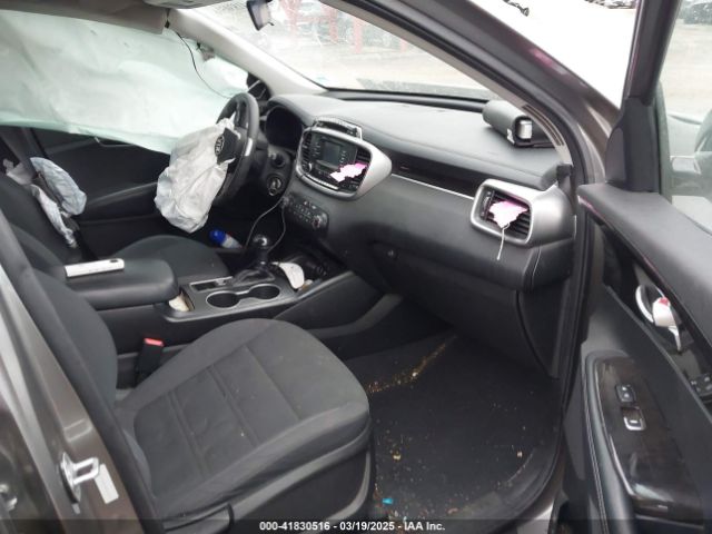 5XYPGDA56HG212550 KIA Sorento 3.3l Lx