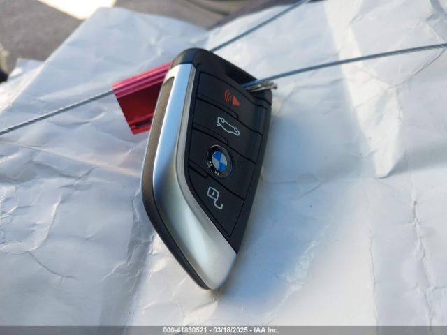 3MW89FF04P8D43734 BMW 330i Xdrive