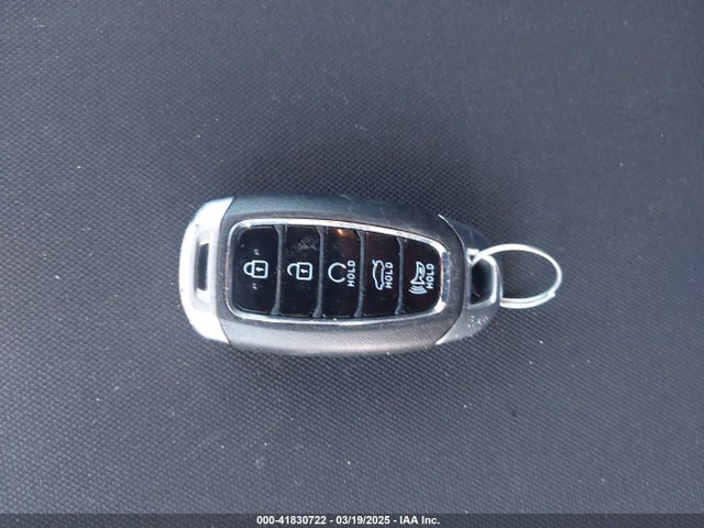 5NPLM4AG4MH008356 Hyundai ELANTRA SEL