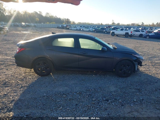 5NPLM4AG4MH008356 Hyundai ELANTRA SEL