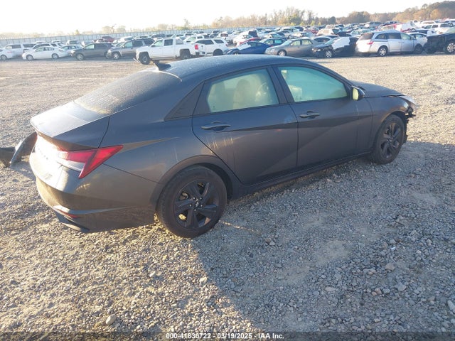 5NPLM4AG4MH008356 Hyundai ELANTRA SEL