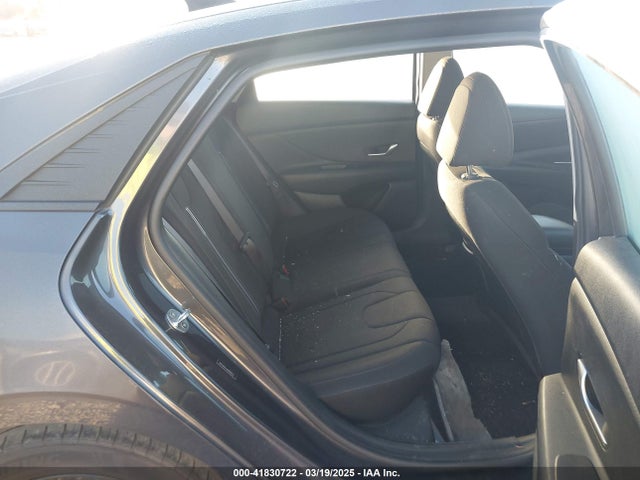 5NPLM4AG4MH008356 Hyundai ELANTRA SEL