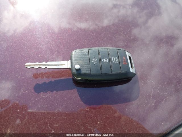 3KPFK4A75HE106261 KIA FORTE LX