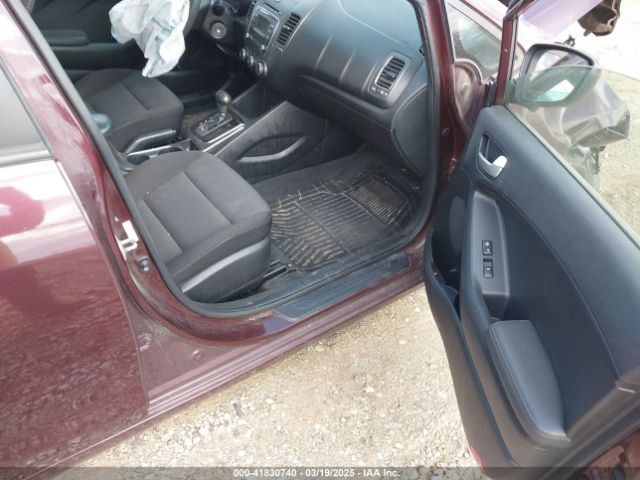 3KPFK4A75HE106261 KIA FORTE LX