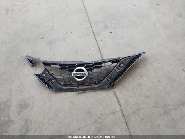 3N1AB7AP5JY225477 Nissan SENTRA SV