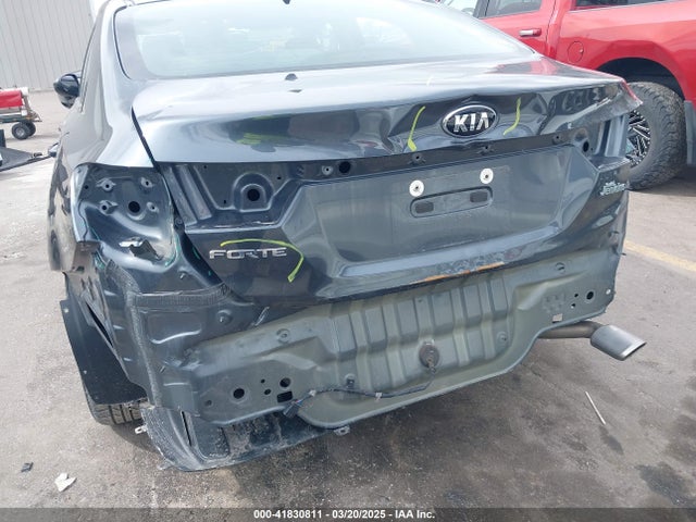 KIA Forte 2019 3KPF24ADXKE122159 Image 18