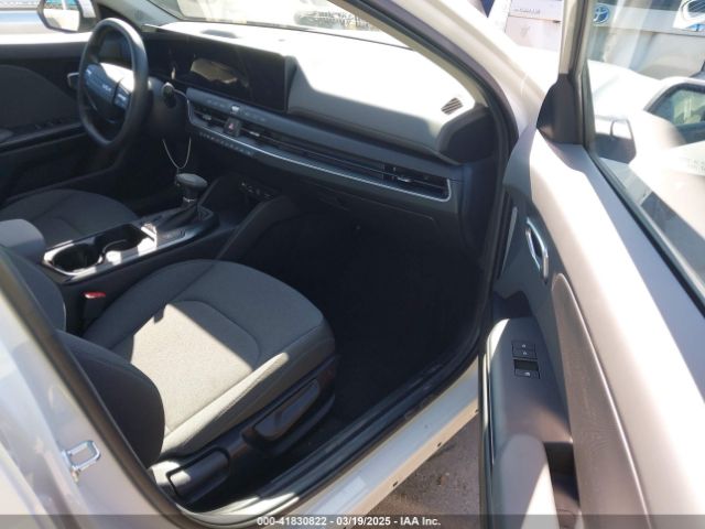 3KPFT4DE2SE051704 KIA K4 Lxs