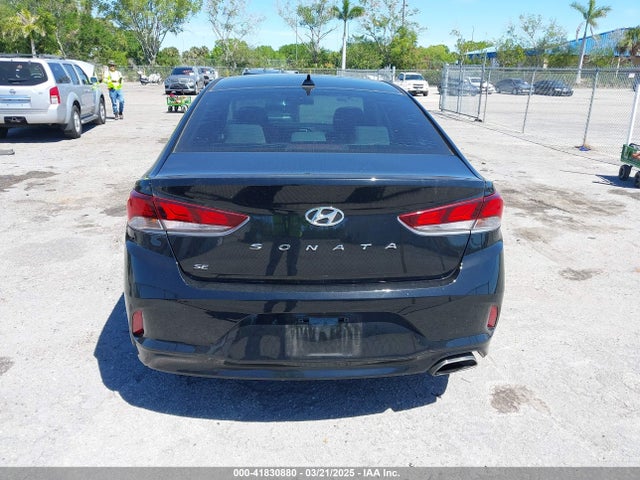 5NPE24AF1JH715447 Hyundai SONATA SE