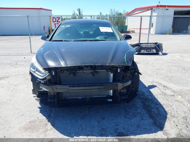 5NPE24AF1JH715447 Hyundai SONATA SE