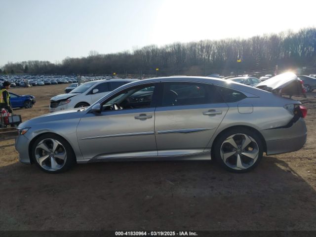 1HGCV1F96JA057150 Honda Accord Touring