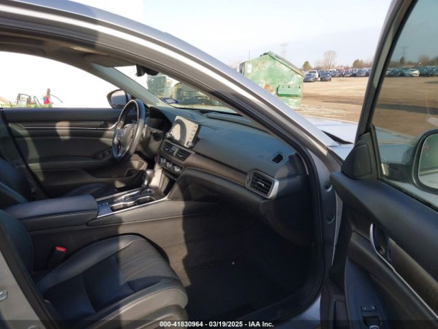 1HGCV1F96JA057150 Honda Accord Touring