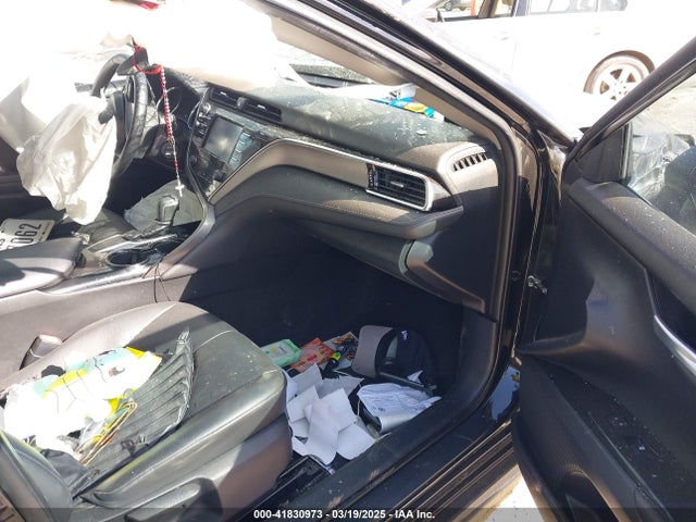 4T1B11HK6JU124877 Toyota CAMRY SE