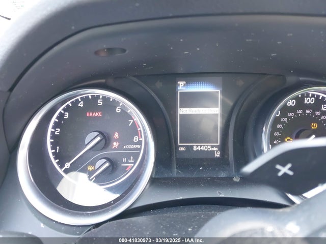 4T1B11HK6JU124877 Toyota CAMRY SE