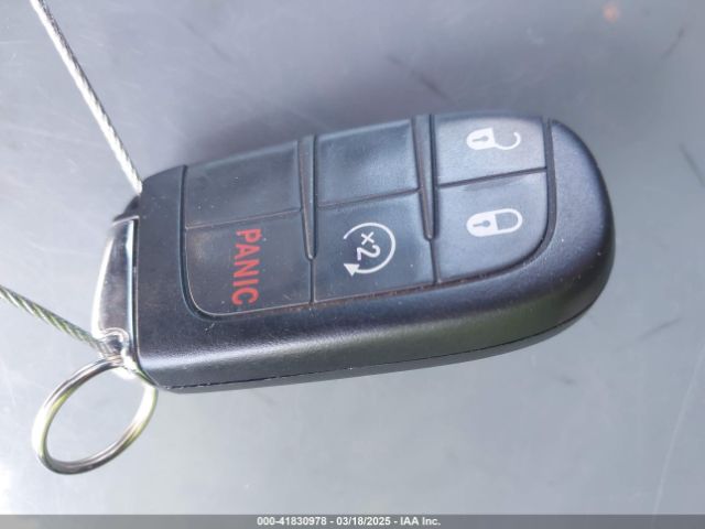 3C4NJDBBXLT203932 Jeep Compass Altitude 4x4