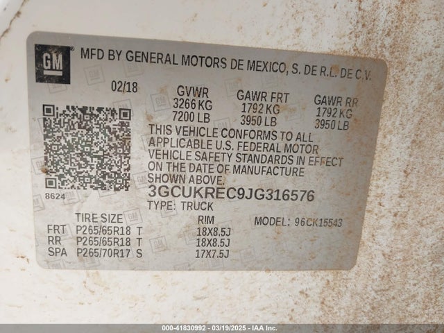 3GCUKREC9JG316576 Chevrolet Silverado 1500 2lt