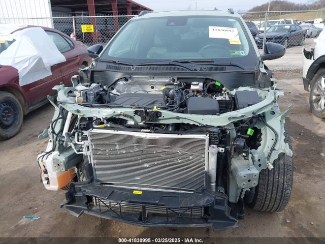 KL77LKE23RC199033 Chevrolet Trax Fwd Activ