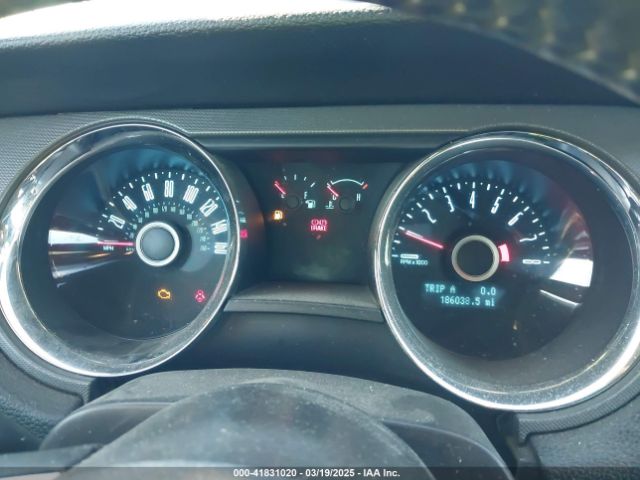 1ZVBP8AMXE5281283 Ford Mustang V6
