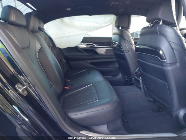2019 BMW 740I WBA7E2C58KB218419 Photo 7