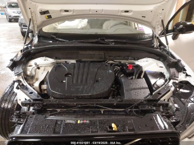2025 VOLVO XC60 YV4M12RCXS1032908 Photo 9