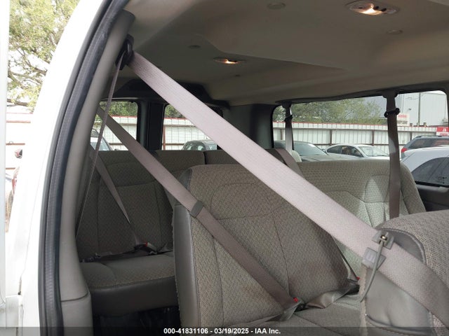 1GAZGNFPXN1284736 Chevrolet Express Passenger Rwd 3500 Extended Wheelbase Ls