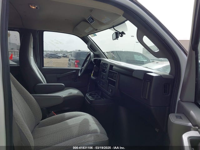 1GAZGNFPXN1284736 Chevrolet Express Passenger Rwd 3500 Extended Wheelbase Ls