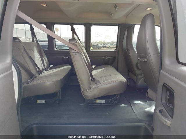 1GAZGNFPXN1284736 Chevrolet Express Passenger Rwd 3500 Extended Wheelbase Ls