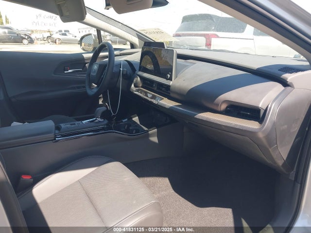 JTDACAAU5S3050686 Toyota PRIUS XLE