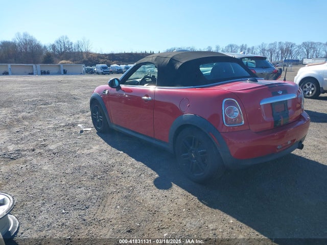2013 MINI ROADSTER WMWSY1C54DT311995 Photo 2