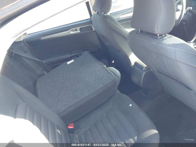 3FA6P0H76JR183953 Ford FUSION SE